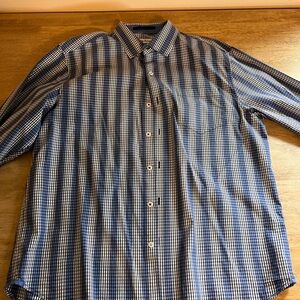Tommy Bahama 100% Silk Shirt Size Large Blue White Striped Pattern Button Up